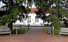 Albert-Schweitzer-Stiftung, Kulturhaus
